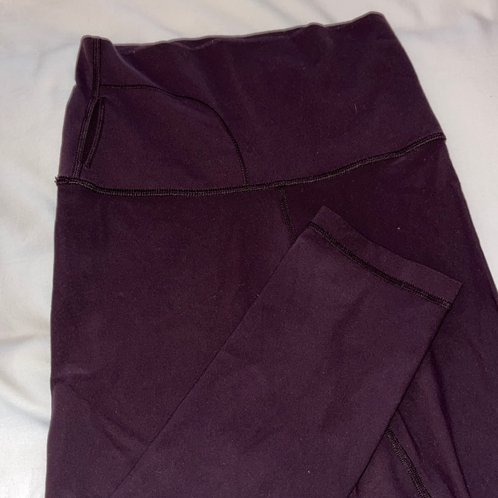 Lululemon cropped maroon leggings